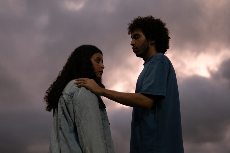 Why Your Girlfriend Lies to You: Understanding the Reasons Behind Dishonesty in Relationships