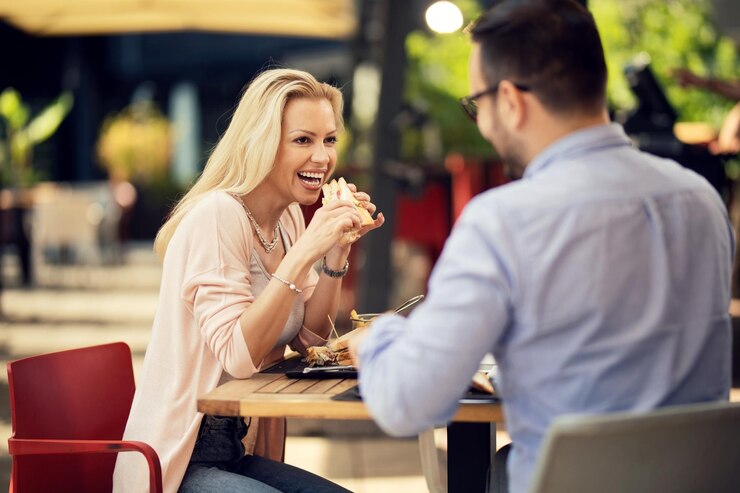 The Secrets to Relationship Compatibility: Understanding the Factors that Bring Partners Together