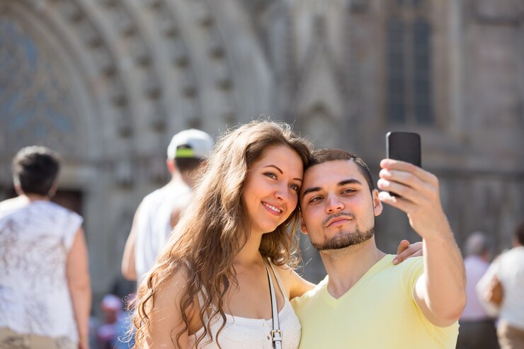 The Secrets to a Happy Relationship: What Contributes to the Happiness of Both Partners in a Relationship